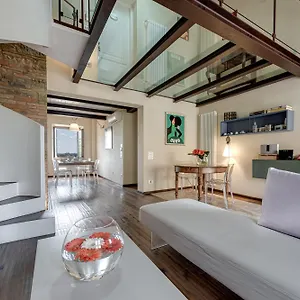 Couette-café Chianti Design Infinity Pool Shared